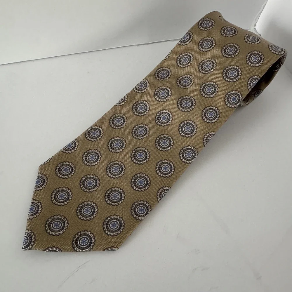 BROOKS BROTHERS 100% Silk Neck‎ Tie Beige Circular Pattern Geometric Made in USA